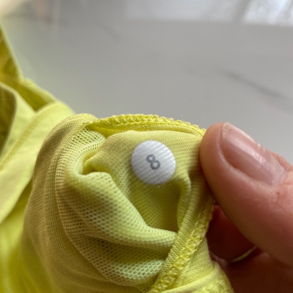 Lululemon top Size 8 - Picture 4 of 4
